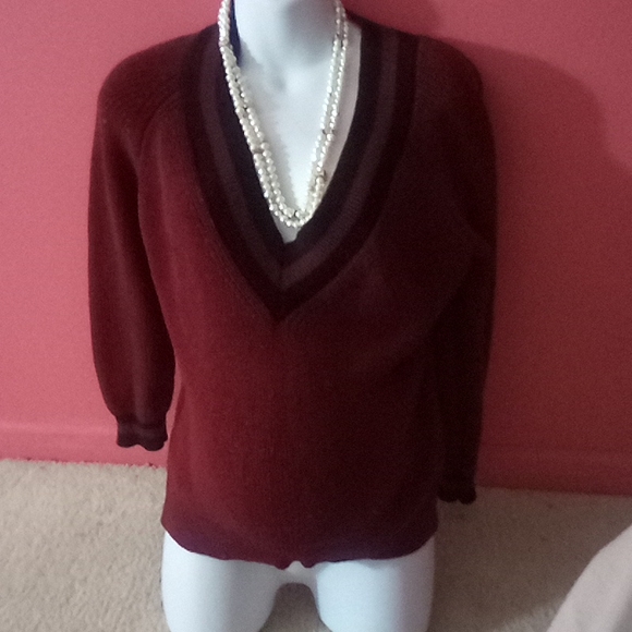 Forever 21 Sweaters - Forever 21 Designer V neck sweater   $34+free scarf .